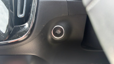 Volvo Xc40 1.5 T5 Recharge PHEV R DESIGN Pro 5dr Auto Estate